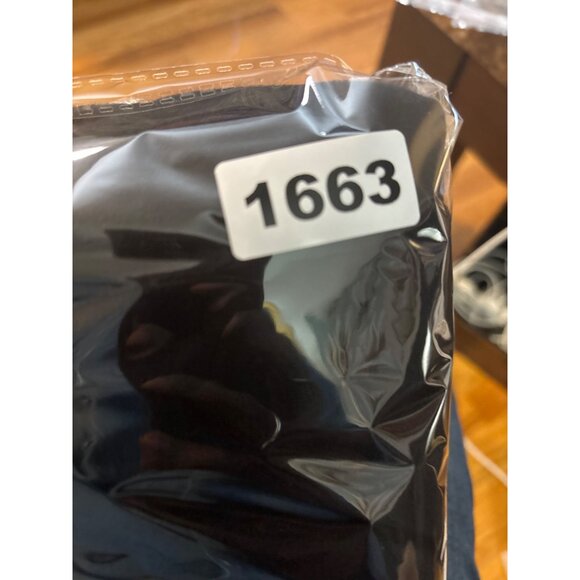 SpongeBob SquarePants YouthMedium Black & Yellow Cotton/Polyester Shorts - Picture 11 of 11